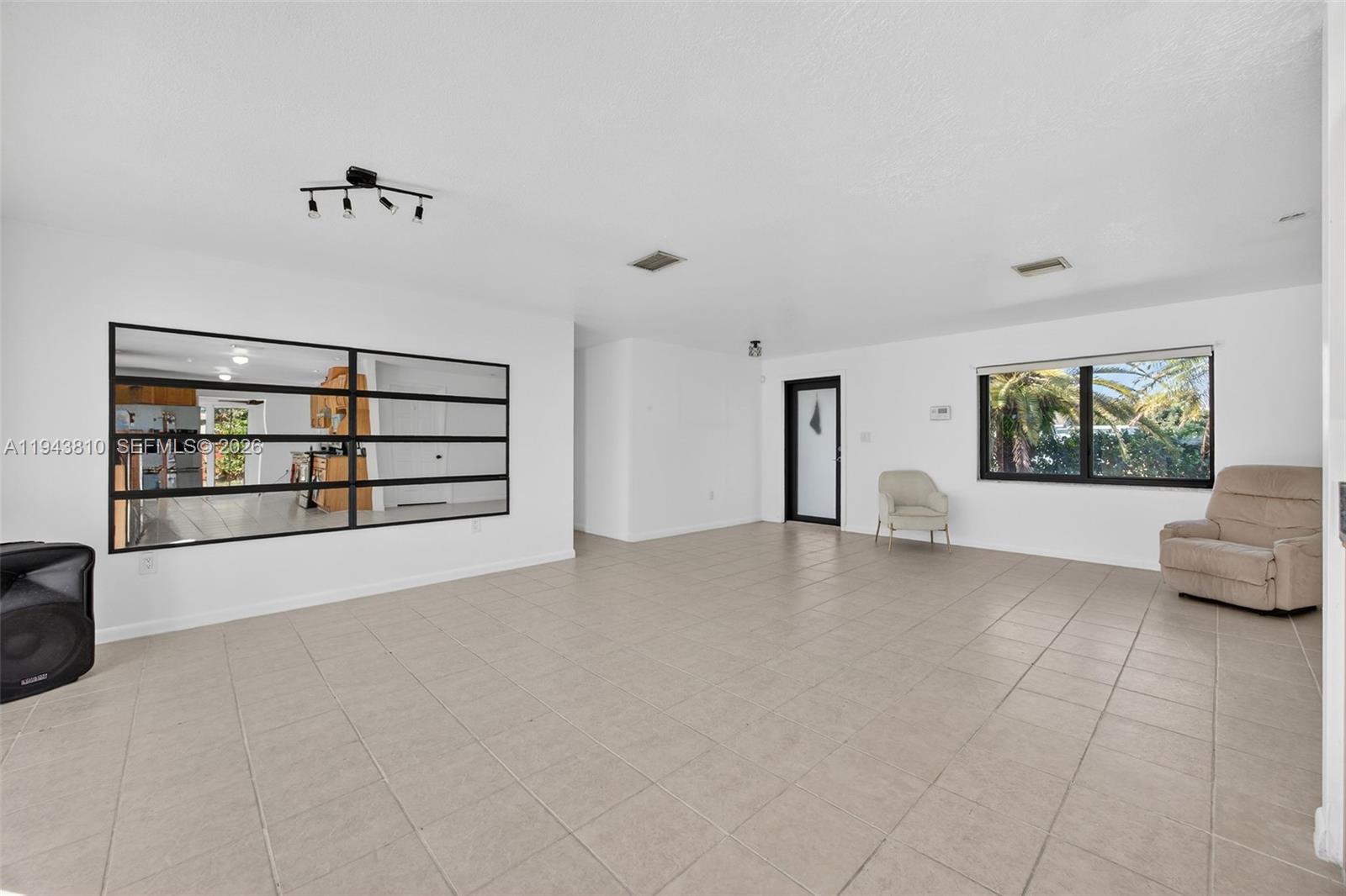 UNIVERSAL ESTATES SOUTH A - Residential