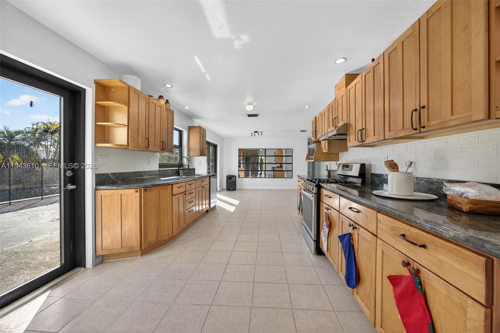 UNIVERSAL ESTATES SOUTH A - Residential