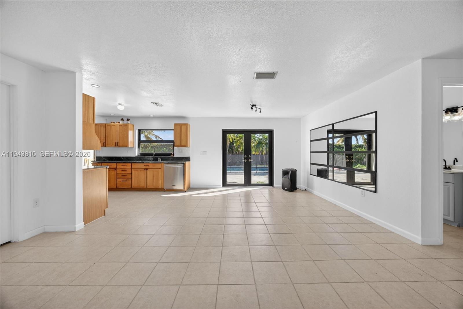 UNIVERSAL ESTATES SOUTH A - Residential