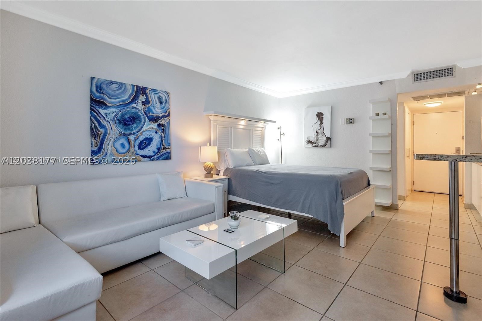 19201 Collins Ave 1001