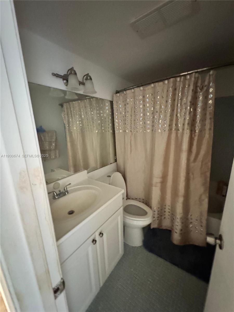 SALISBURY CONDO - Residential