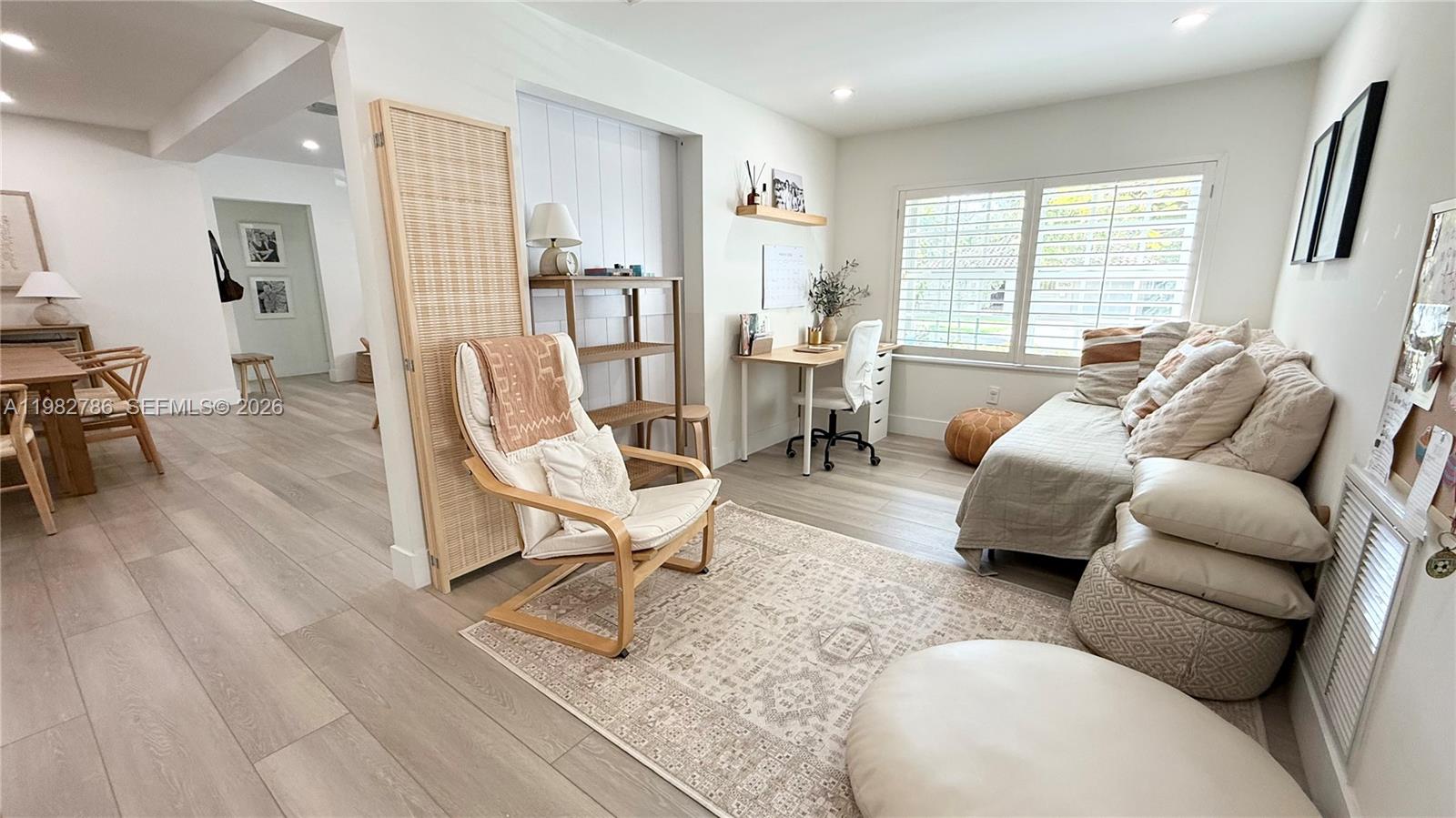 5785 SW 54th Ter 5785