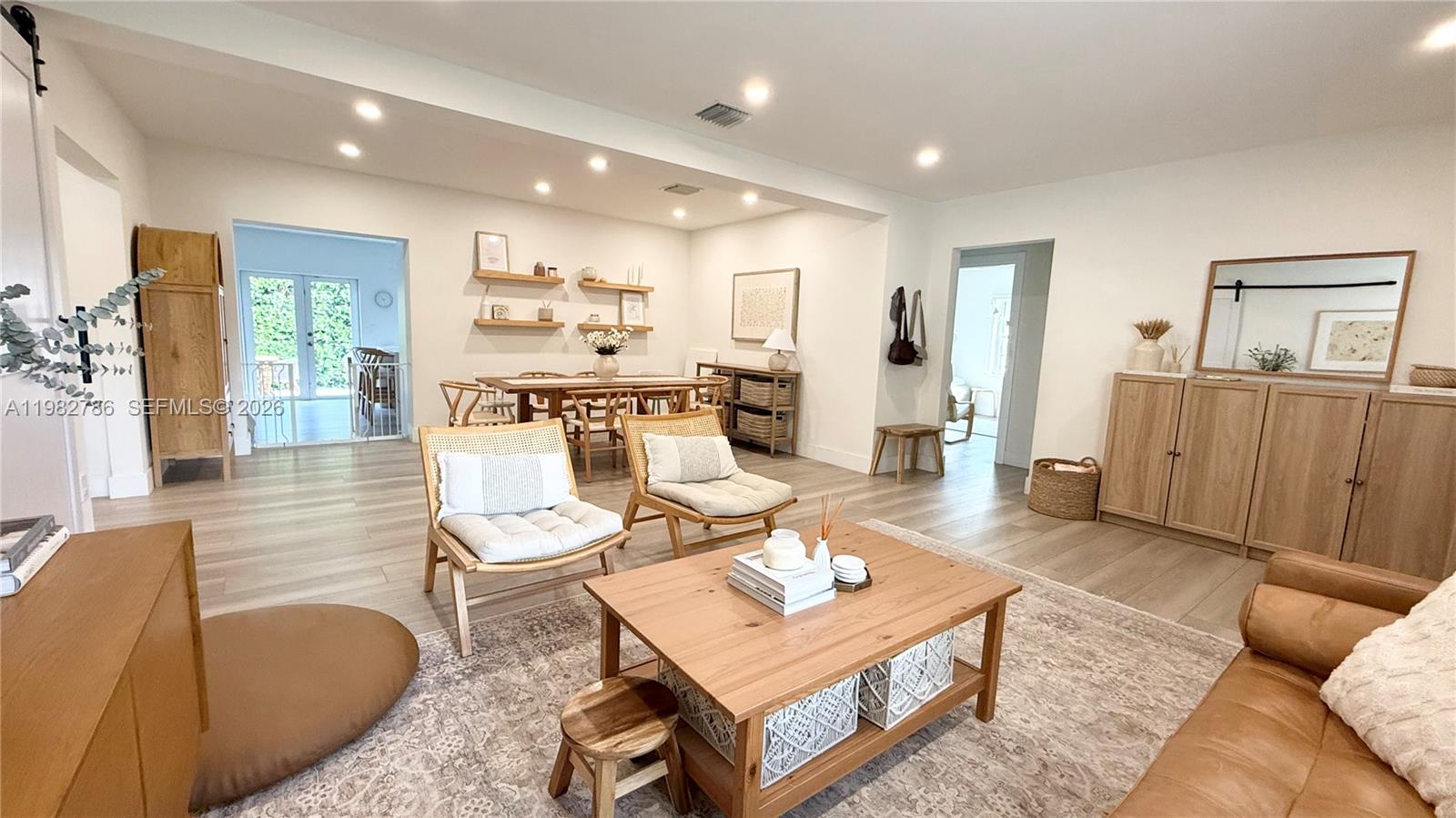 5785 SW 54th Ter 5785