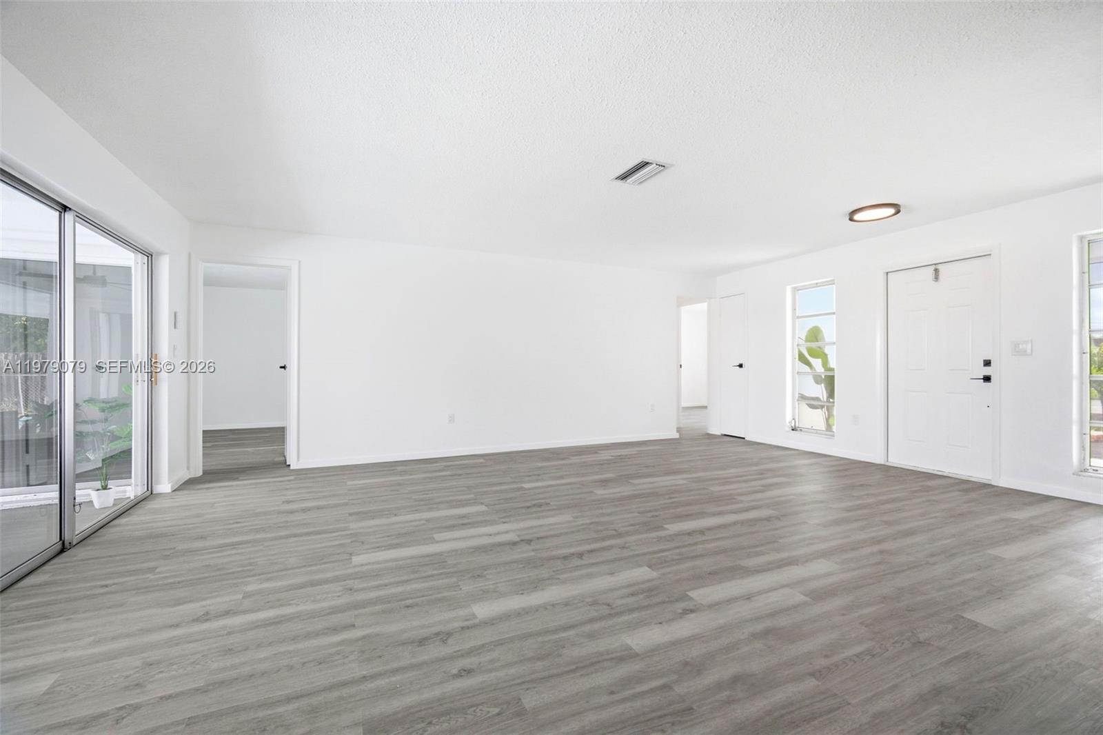 SUNRISE GOLF VILLAGE SEC - Residential