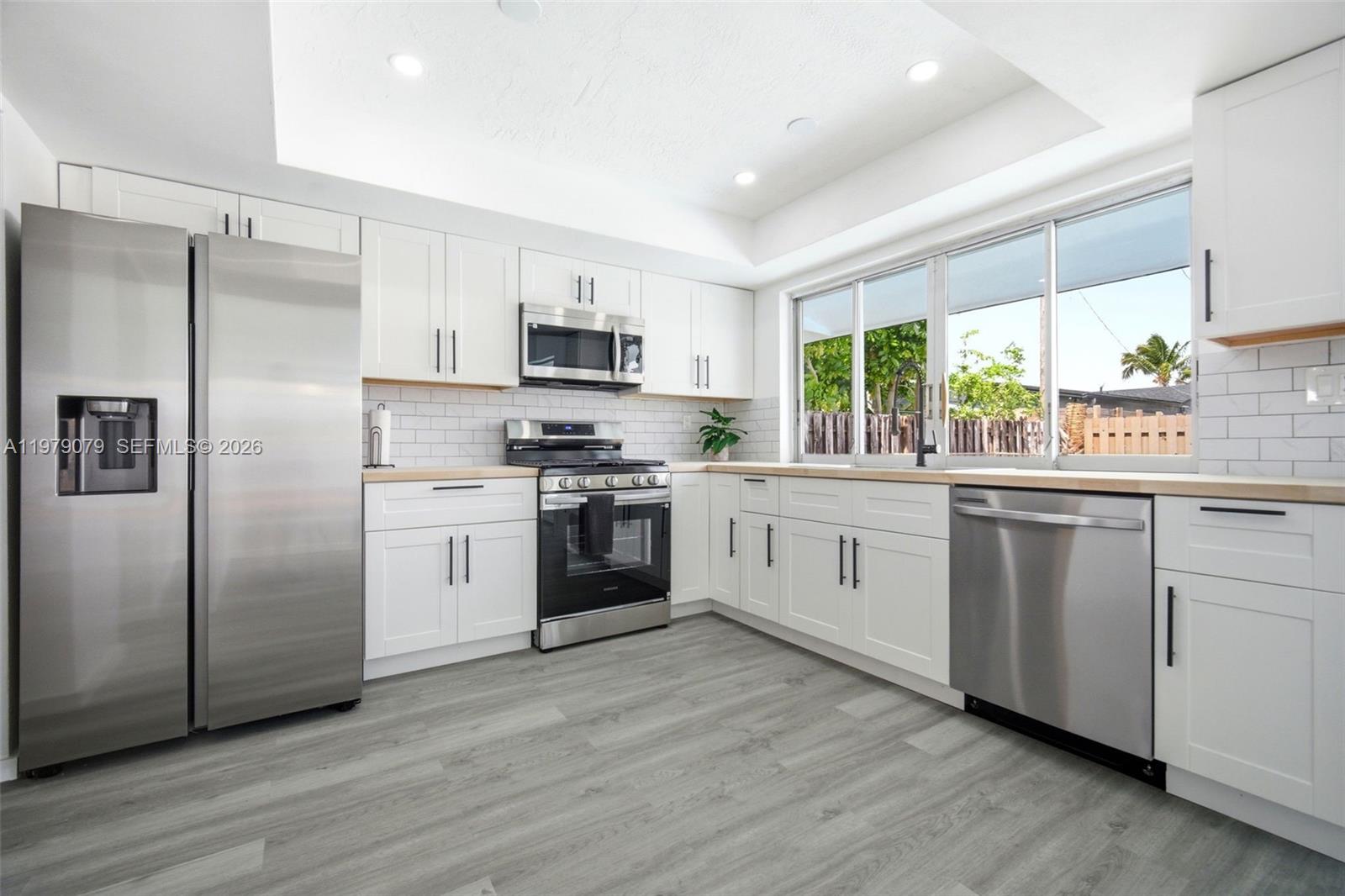 SUNRISE GOLF VILLAGE SEC - Residential