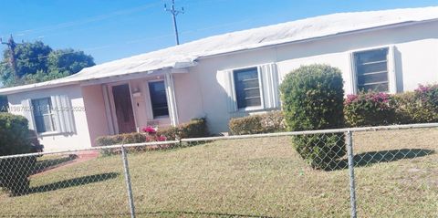 Photo of 10845 Perry Dr, Miami, FL 33176 (MLS # A11987624)