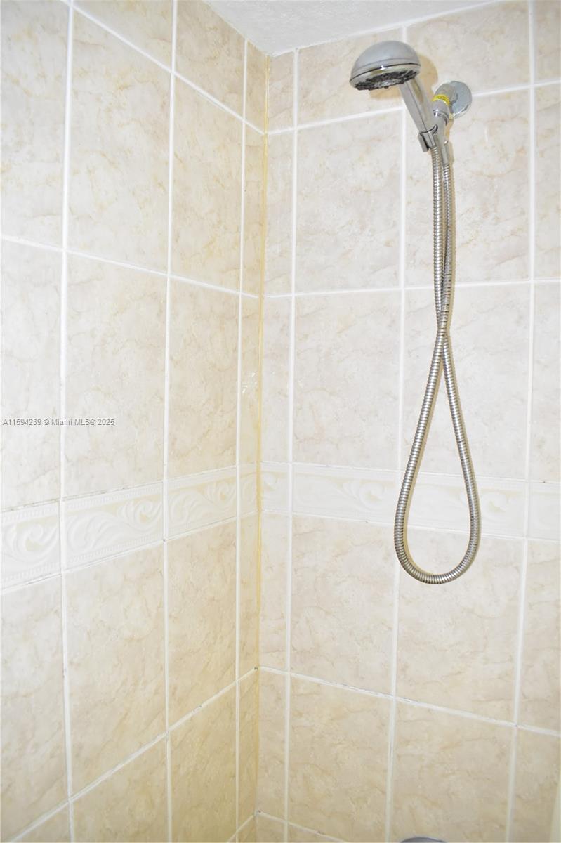 SUNRISE LAKES 20 CONDO - Residential