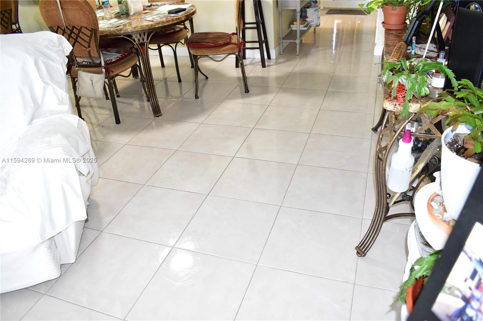 SUNRISE LAKES 20 CONDO - Residential