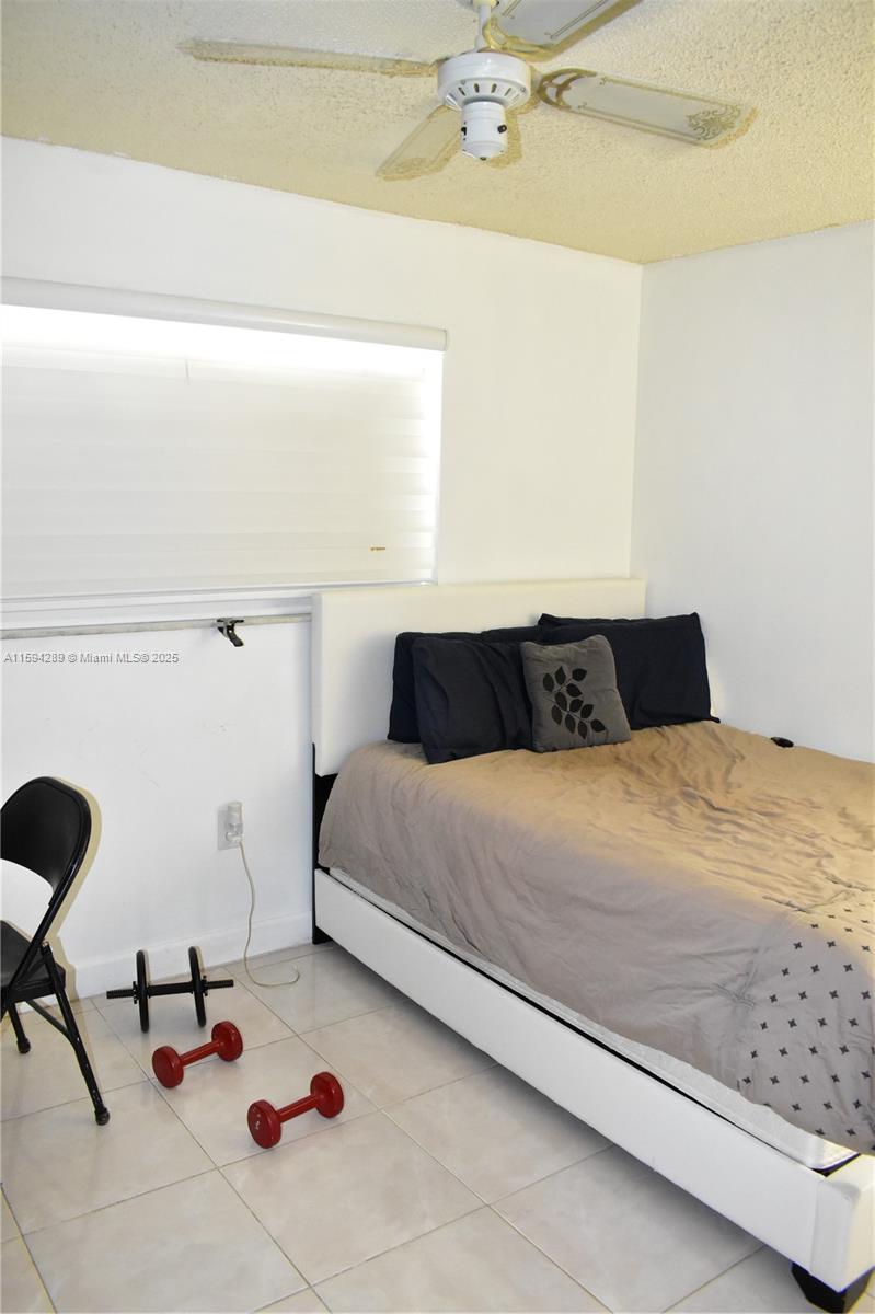 SUNRISE LAKES 20 CONDO - Residential