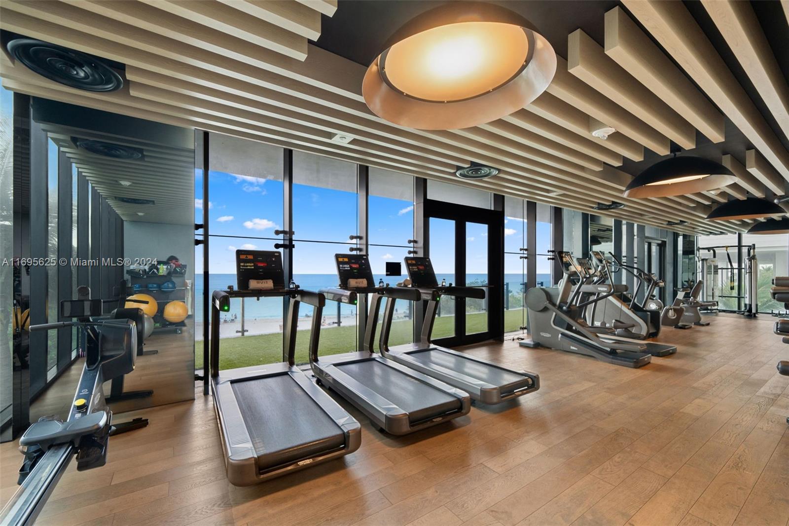 MUSE CONDO - Residential