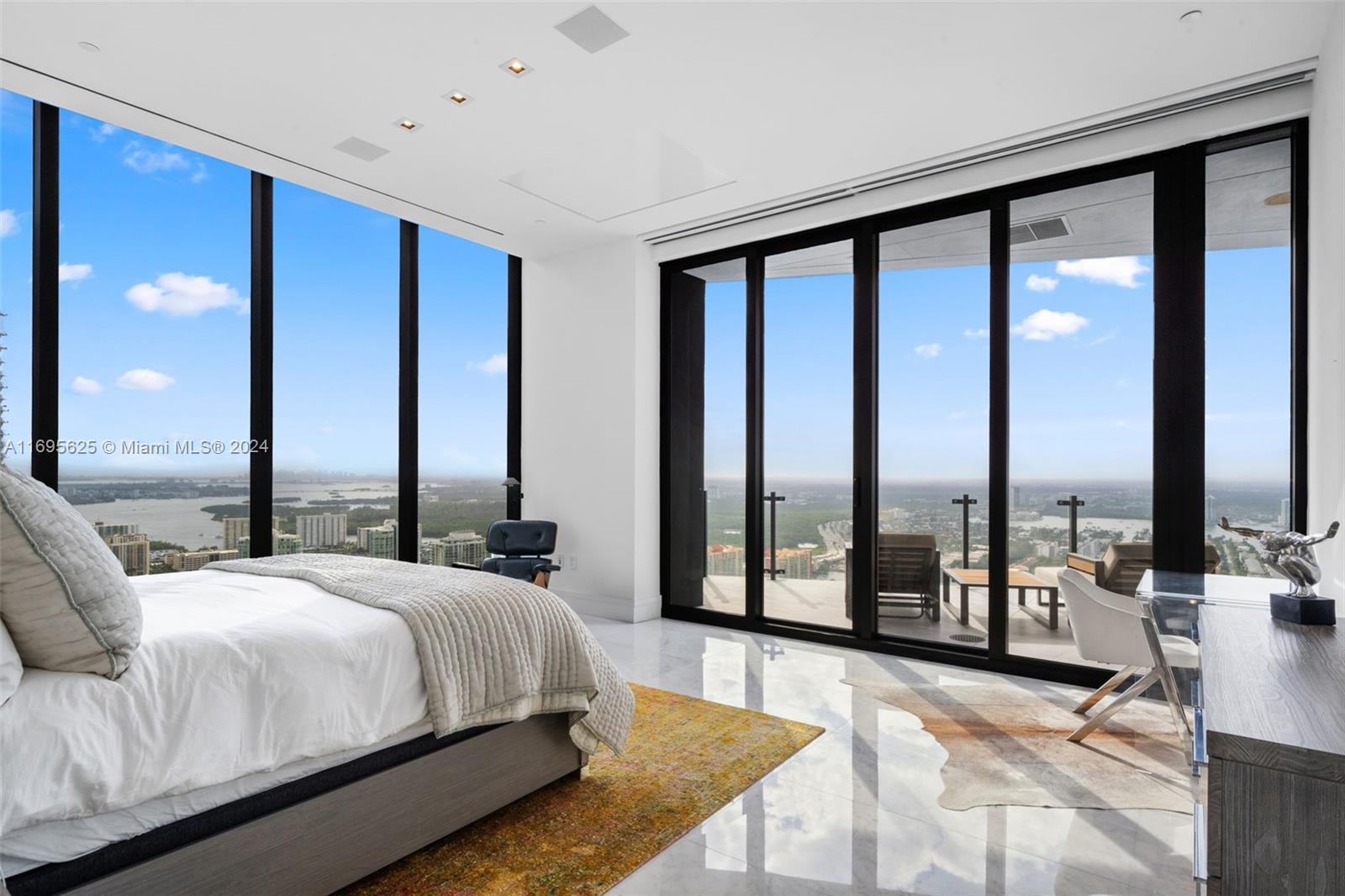 MUSE CONDO - Residential