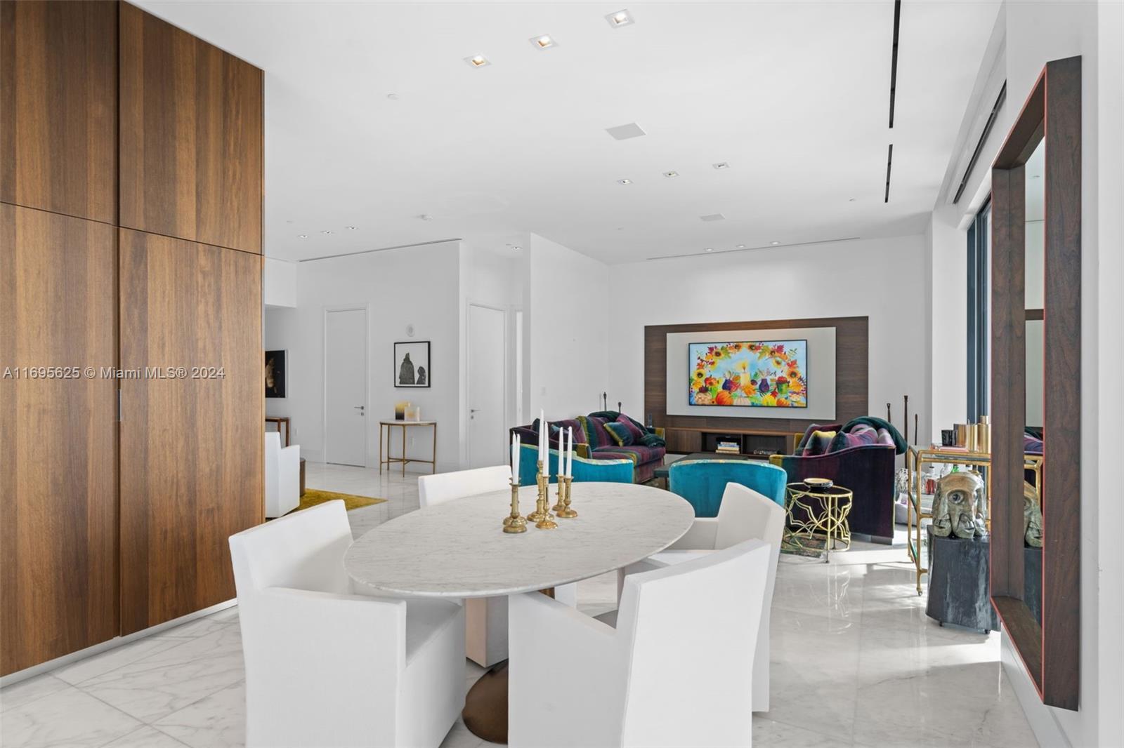 MUSE CONDO - Residential