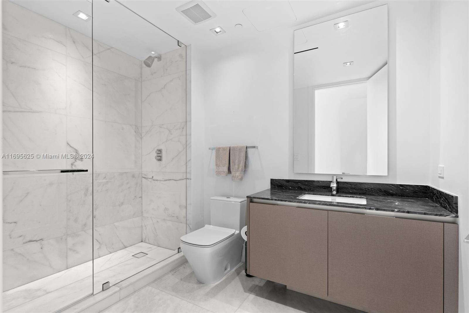 MUSE CONDO - Residential