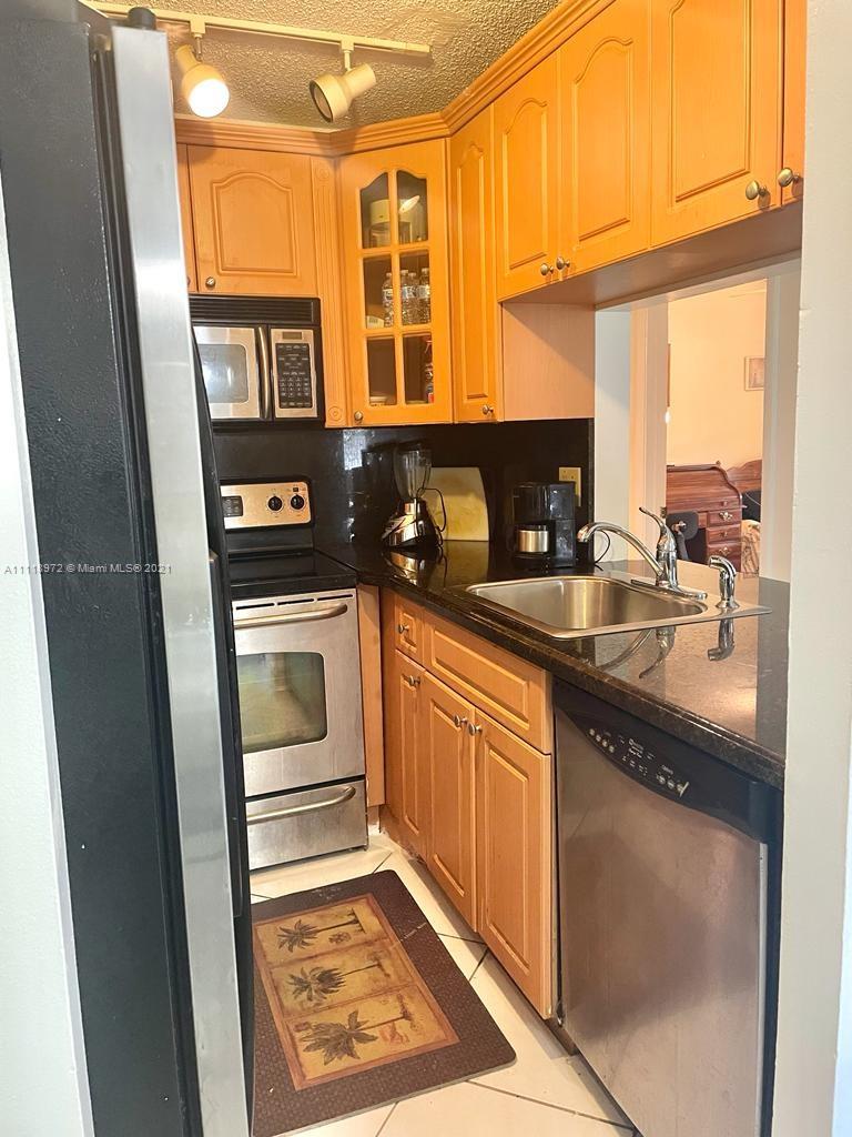 WINDING LAKE 2 AT WELLEBY - Residential