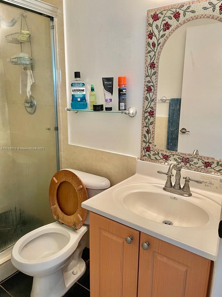 WINDING LAKE 2 AT WELLEBY - Residential