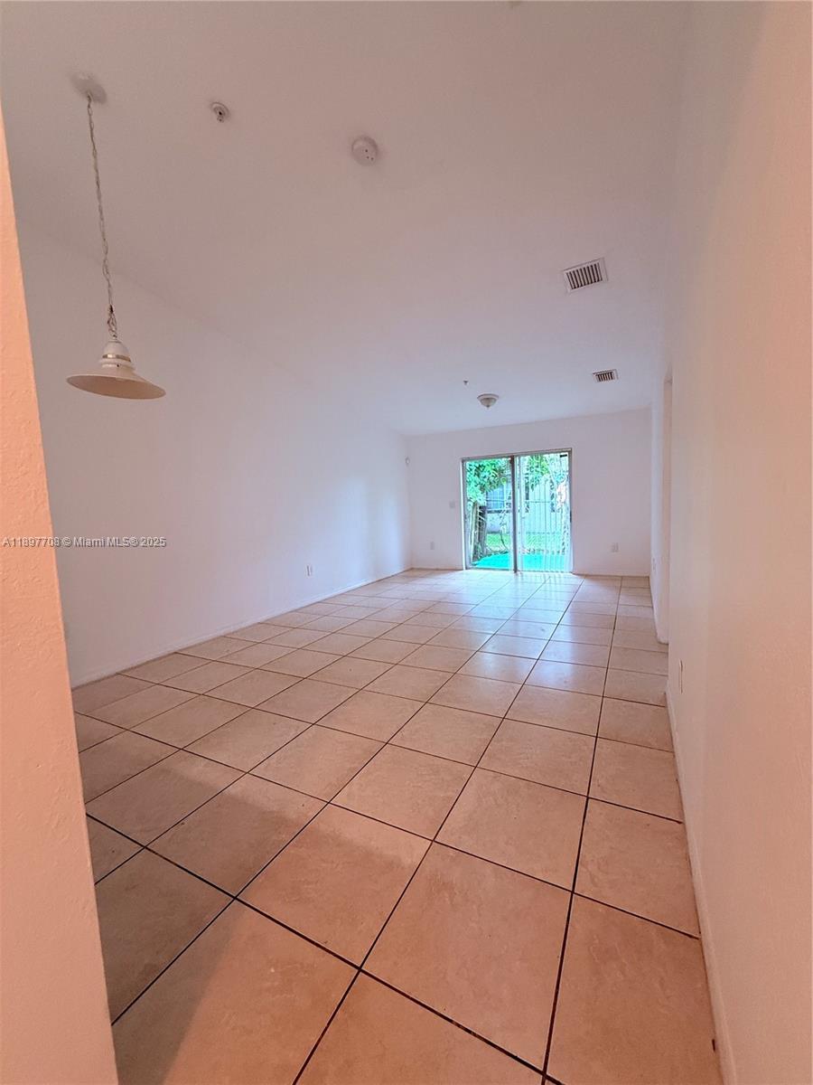 HOLLYWOOD RIDGE FARMS 2-1 - Residential