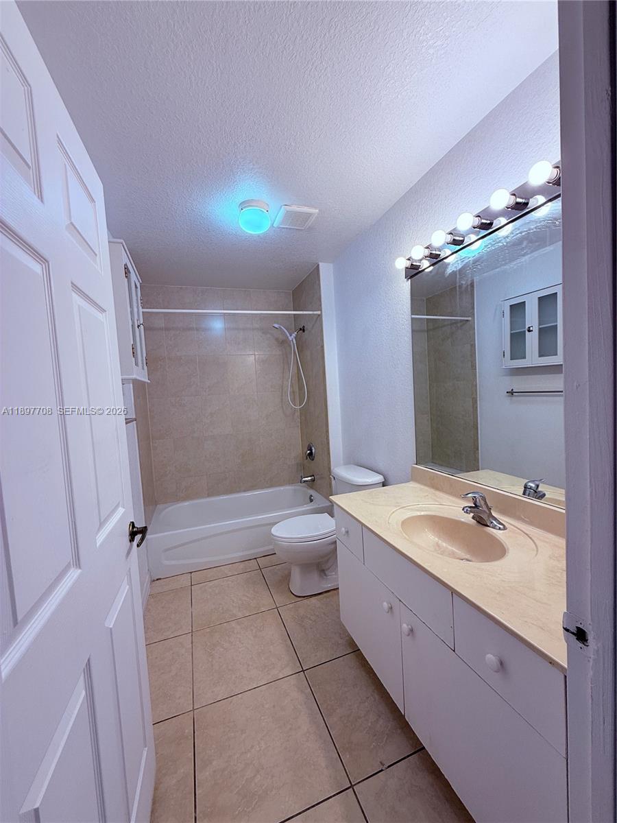 HOLLYWOOD RIDGE FARMS 2-1 - Residential