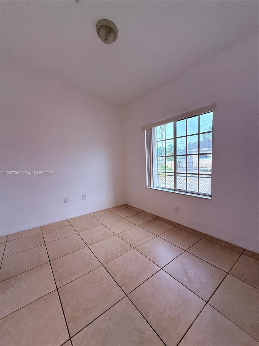 HOLLYWOOD RIDGE FARMS 2-1 - Residential