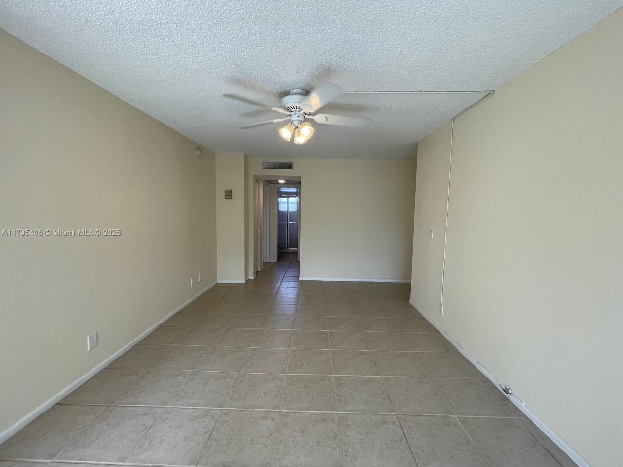 9431 Live Oak Pl 203