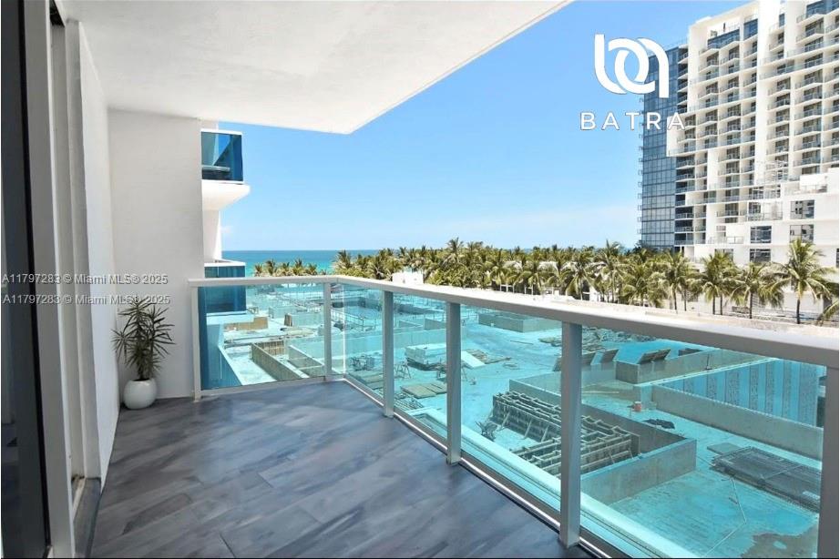 2301 Collins Ave 402, Miami Beach, Miami-Dade County, Florida - 1 Bedrooms  
1 Bathrooms - 