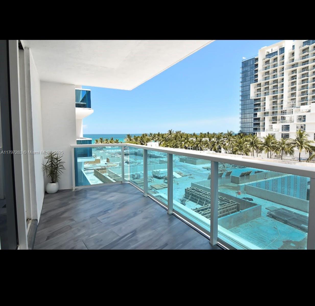 Rental Property at 2301 Collins Ave 402, Miami Beach, Miami-Dade County, Florida - Bedrooms: 1 
Bathrooms: 1  - $4,400 MO.