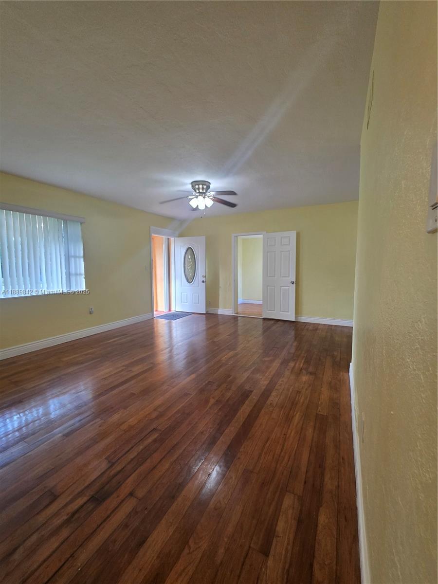 REV PL OF COUNTRY CLUB ES - Residential Lease