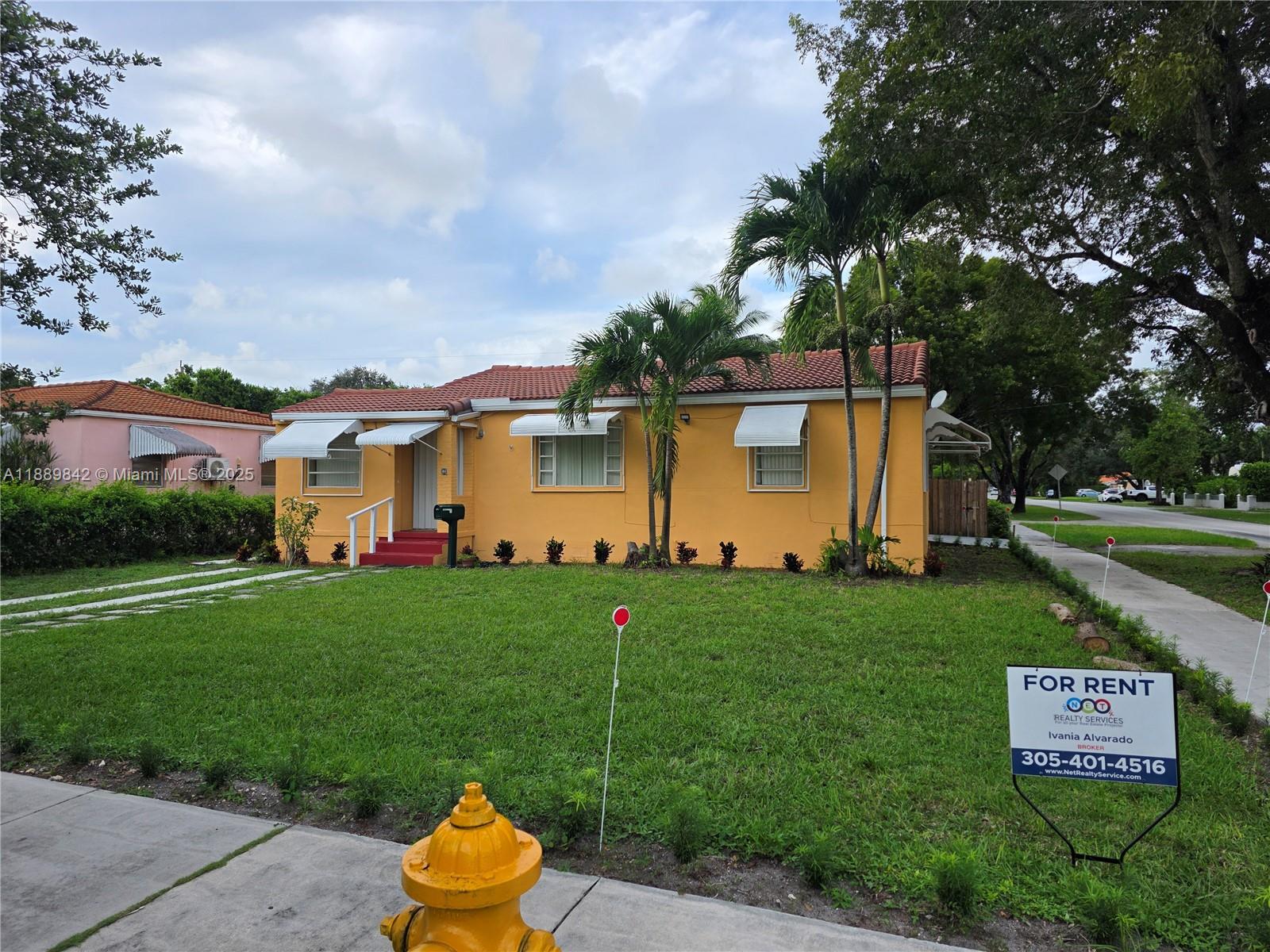 REV PL OF COUNTRY CLUB ES - Residential Lease