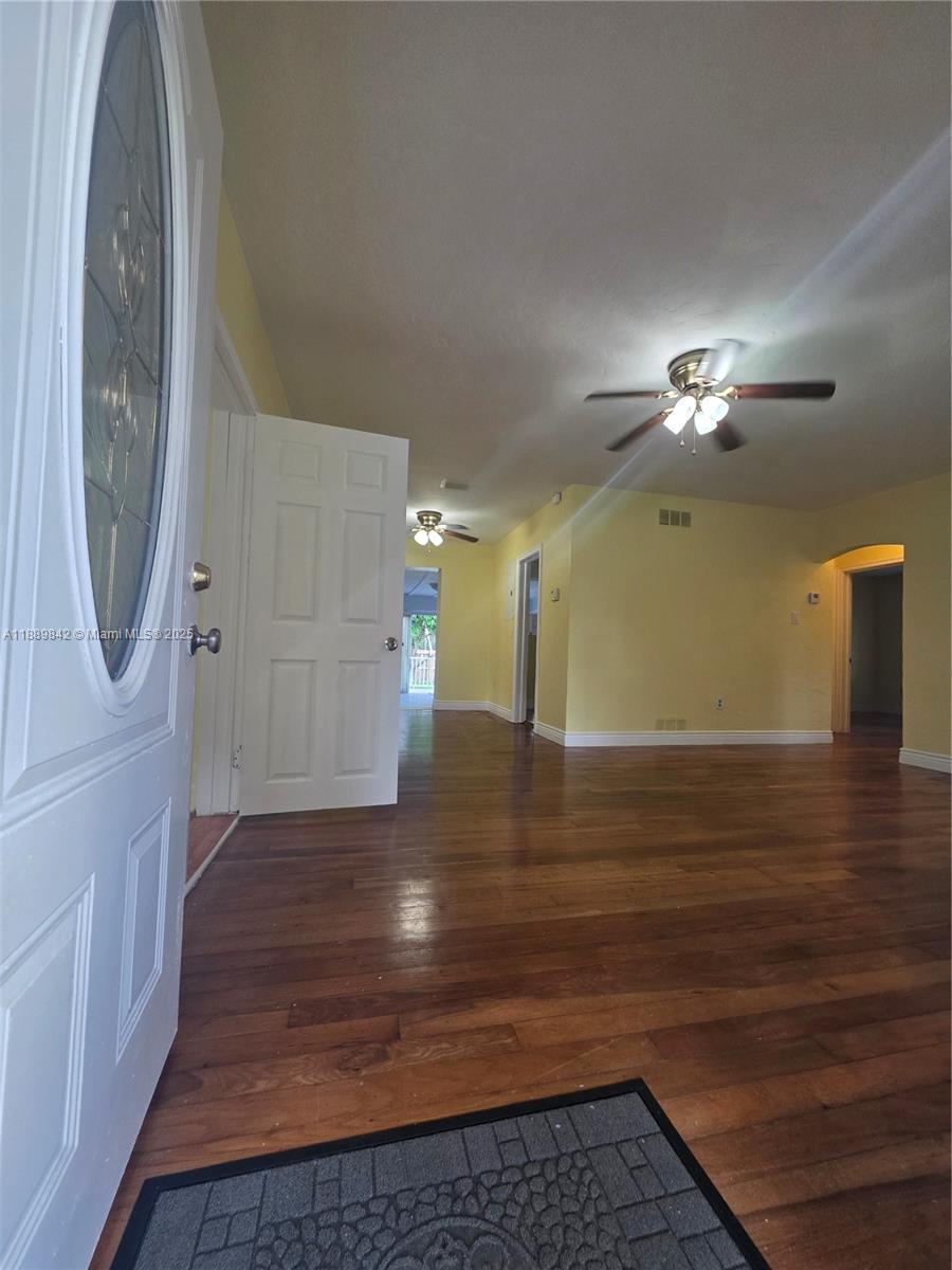 REV PL OF COUNTRY CLUB ES - Residential Lease