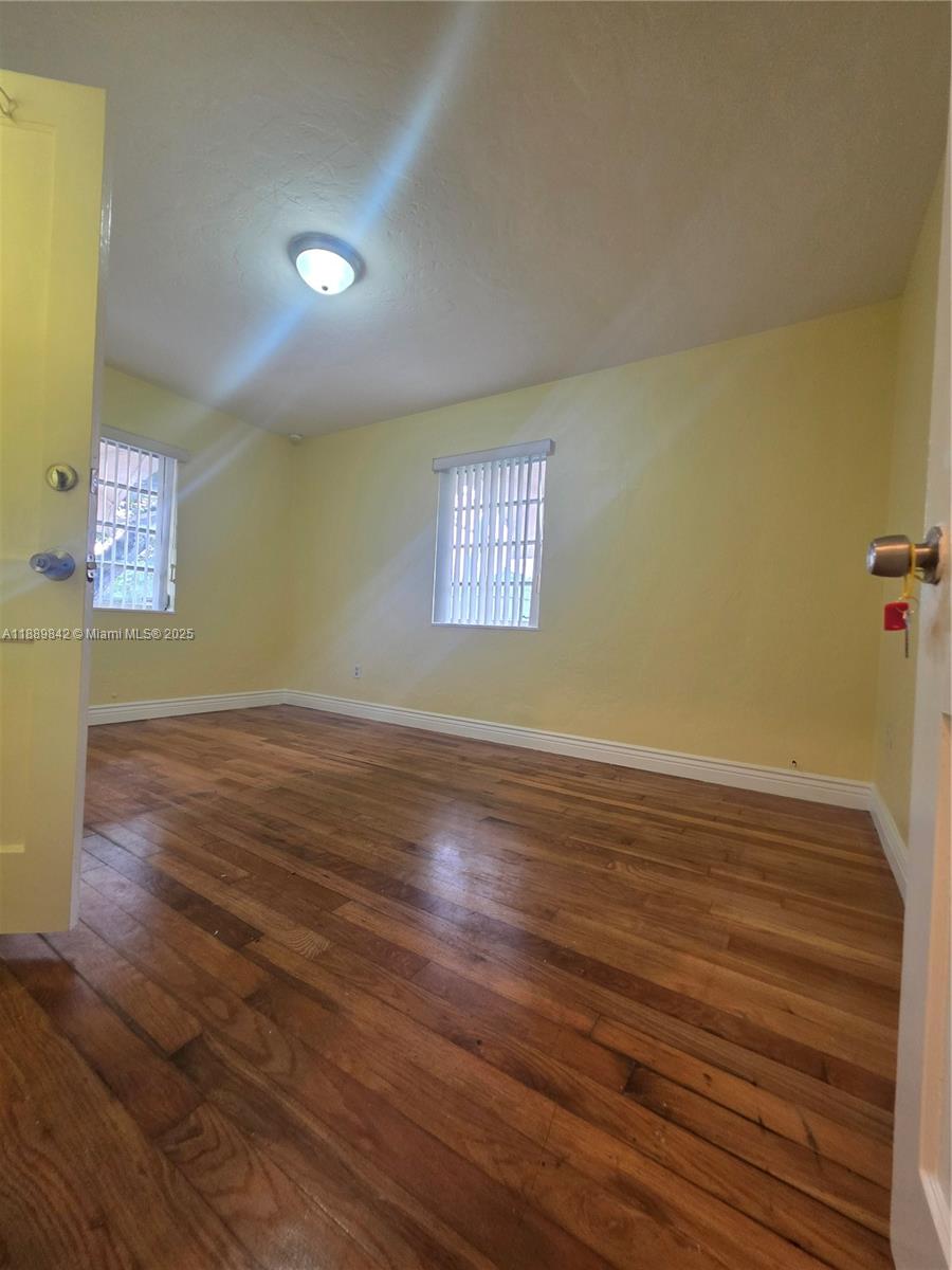 REV PL OF COUNTRY CLUB ES - Residential Lease