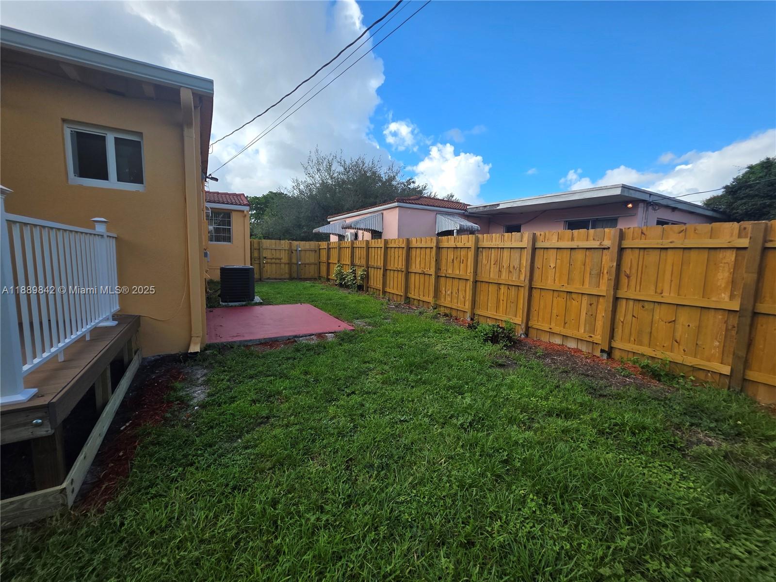 REV PL OF COUNTRY CLUB ES - Residential Lease