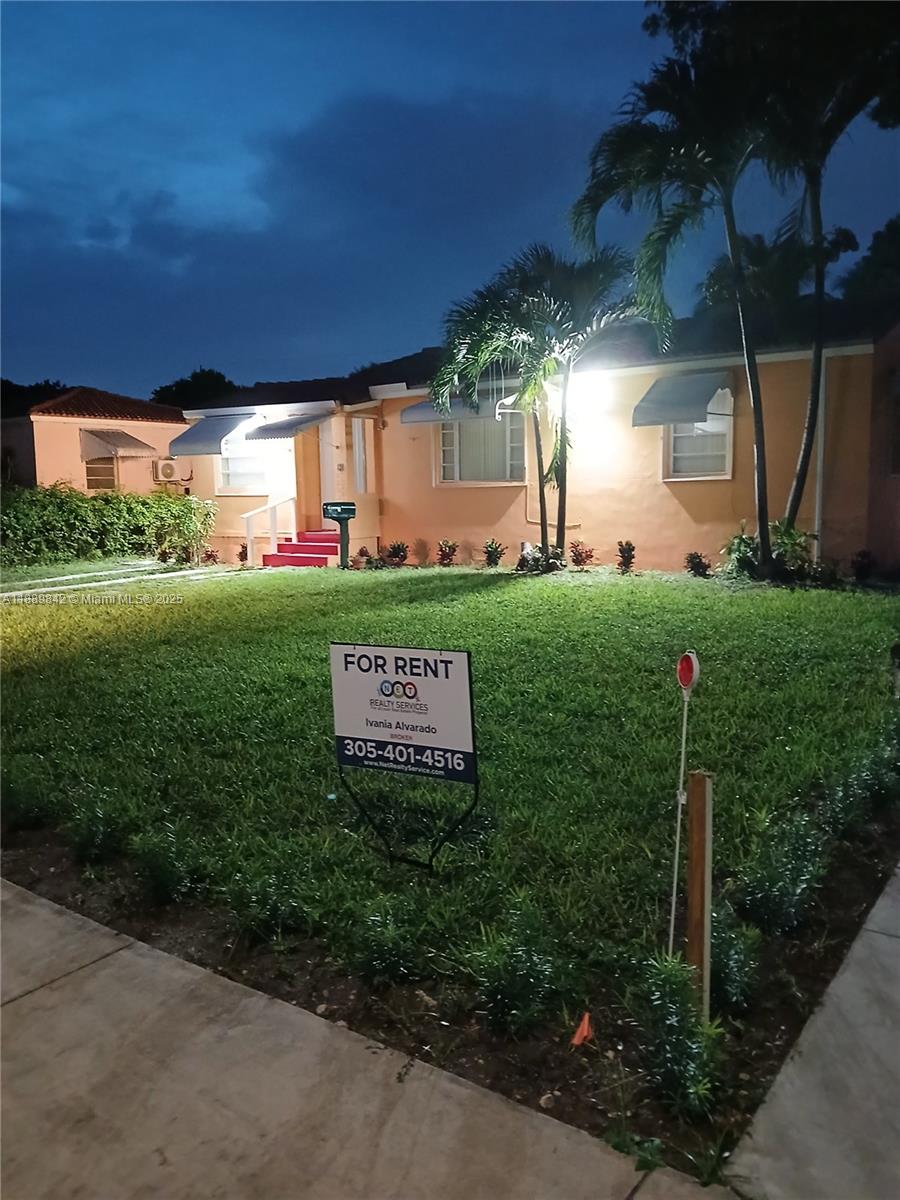 REV PL OF COUNTRY CLUB ES - Residential Lease