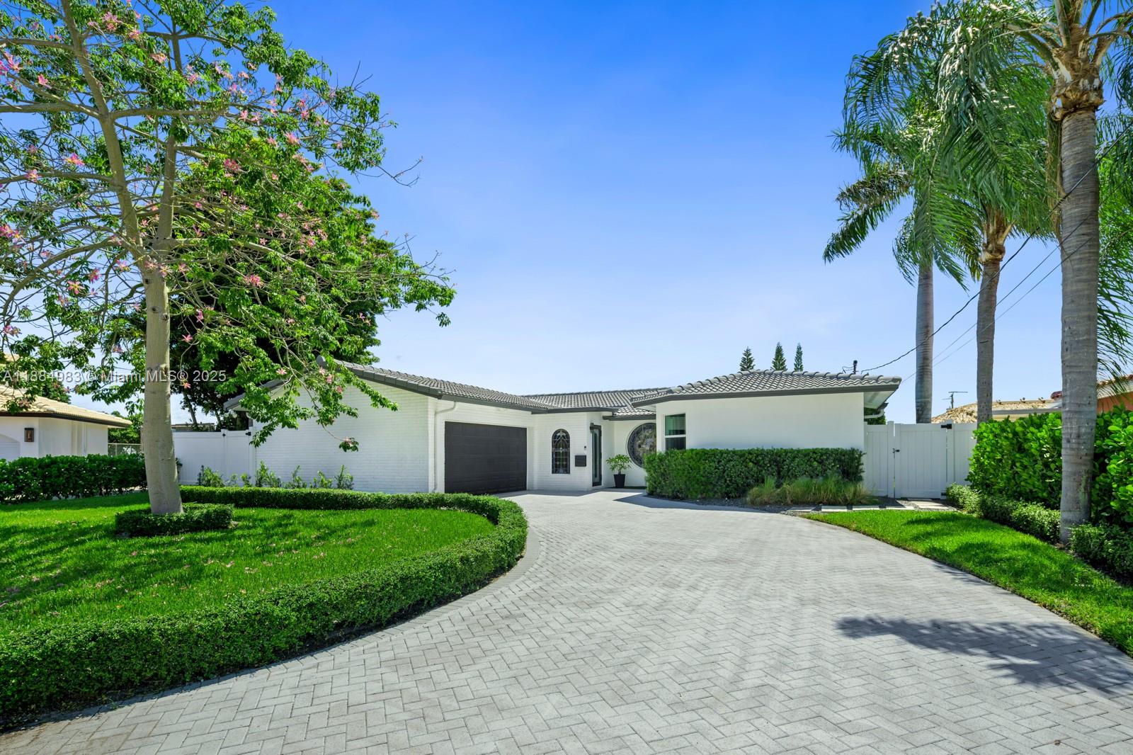 LAKE ESTATES - Residential Lease