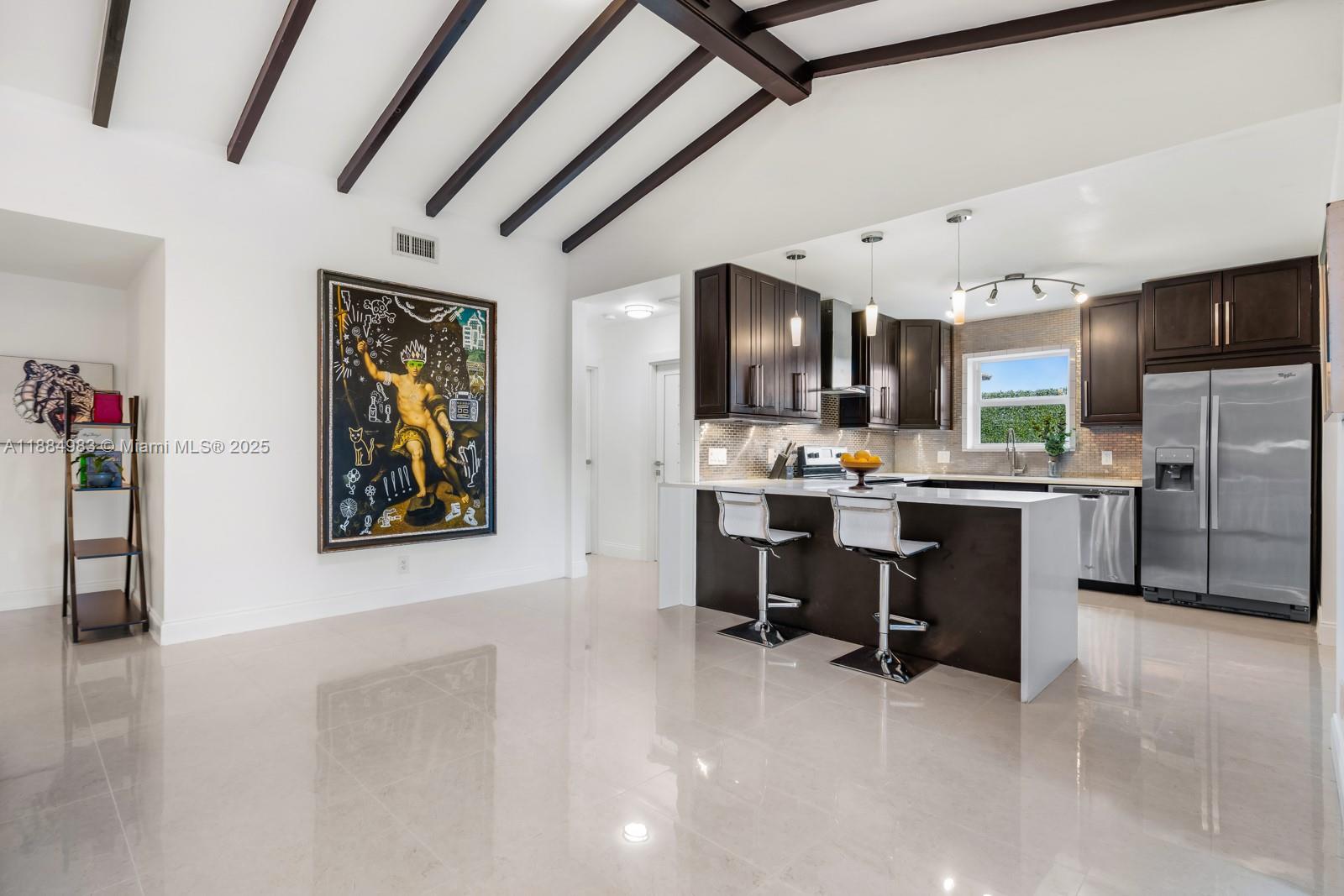 LAKE ESTATES - Residential Lease
