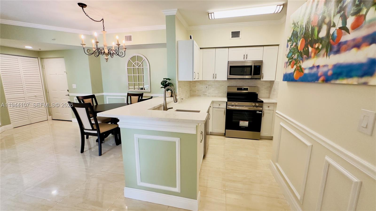 PORTO BELLAGIO CONDO - Residential