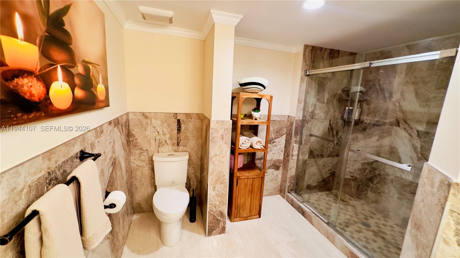 PORTO BELLAGIO CONDO - Residential