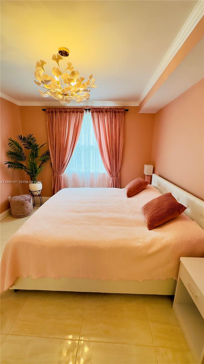 PORTO BELLAGIO CONDO - Residential