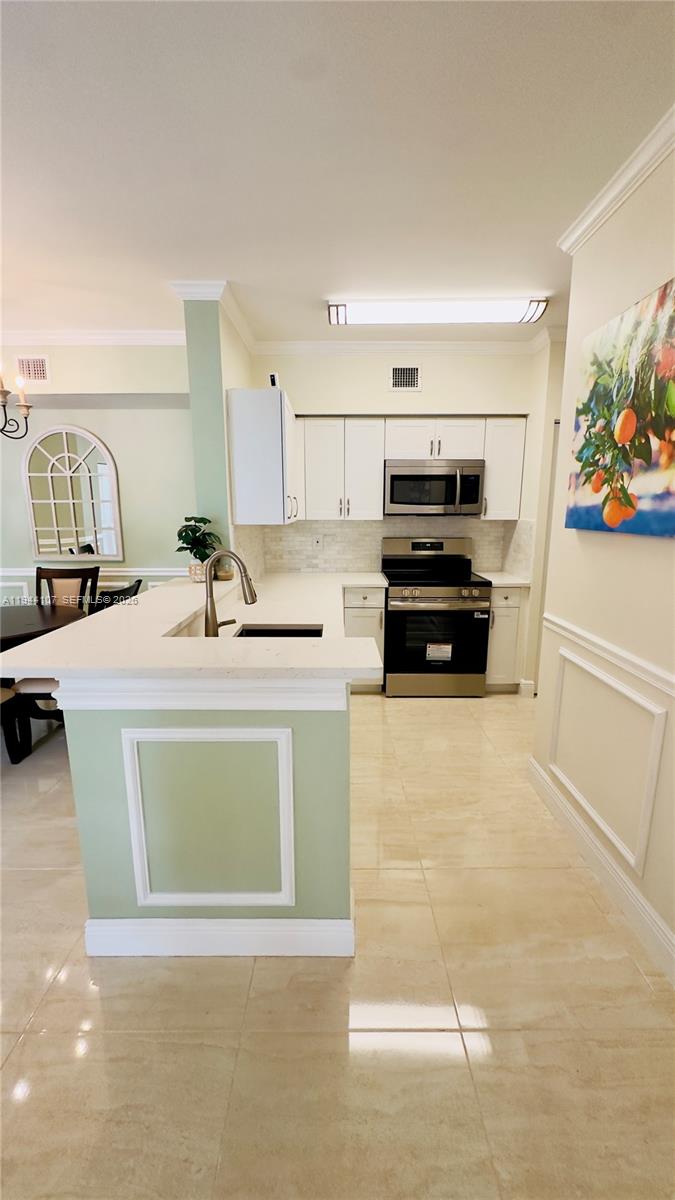 PORTO BELLAGIO CONDO - Residential