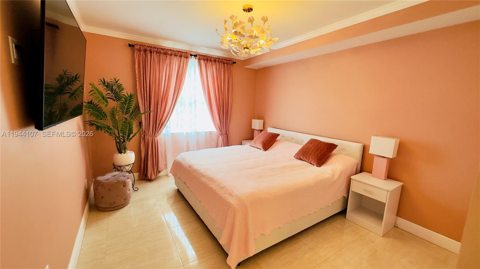 PORTO BELLAGIO CONDO - Residential
