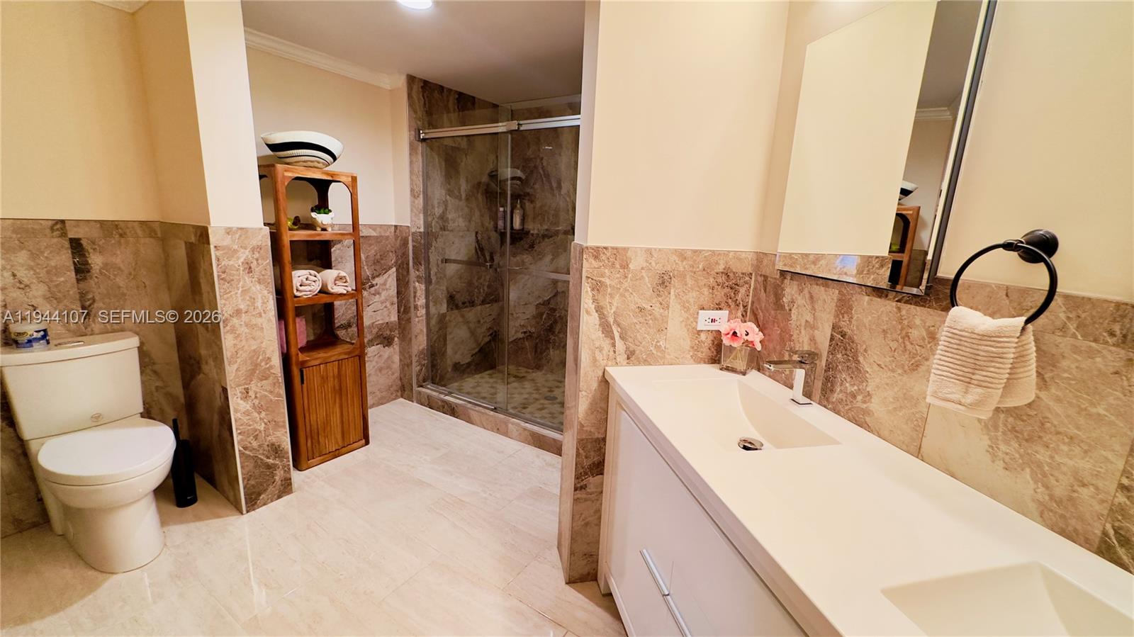 PORTO BELLAGIO CONDO - Residential