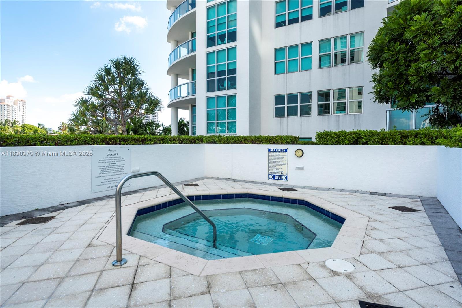 THE ATRIUM AT AVENTURA CO - Residential