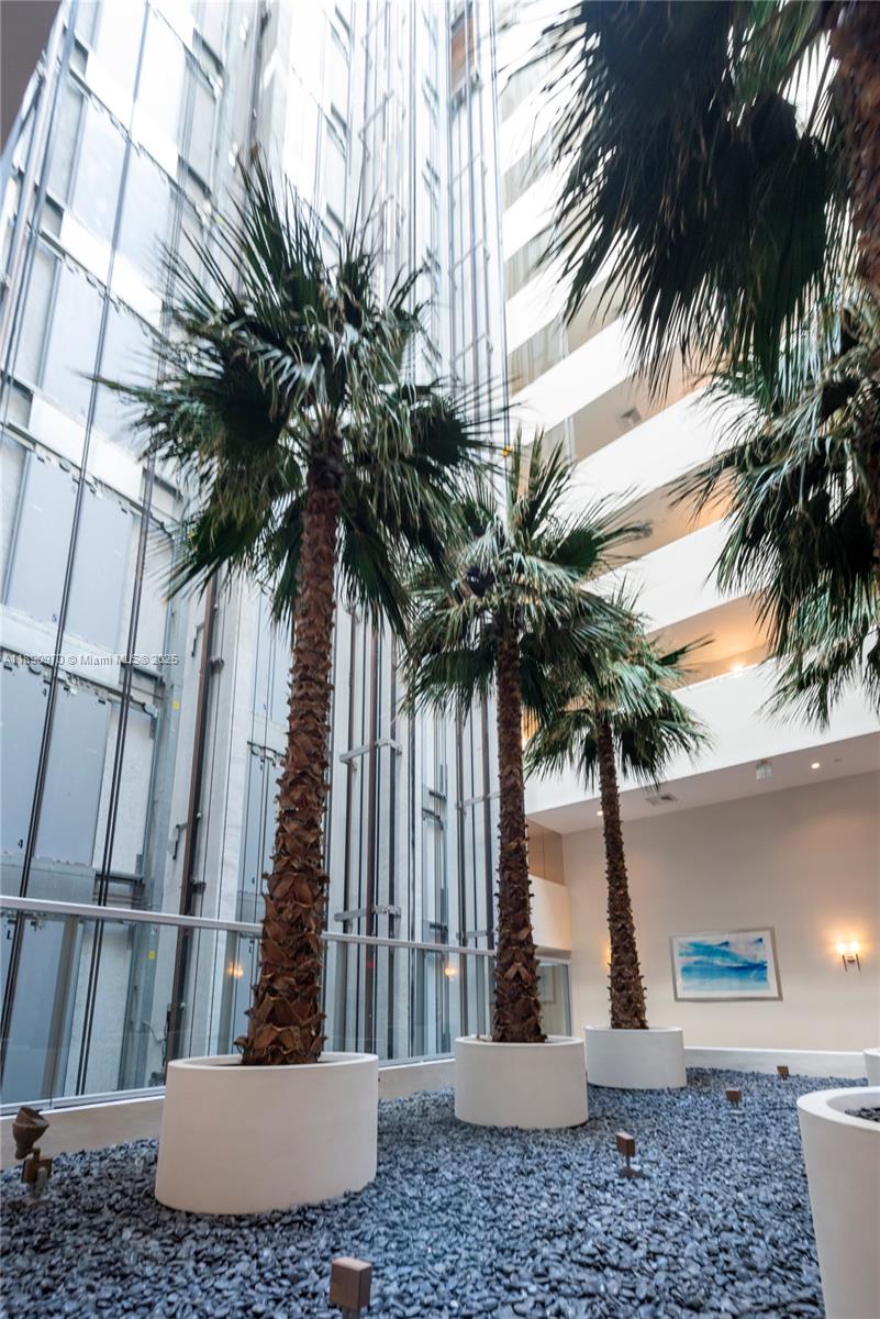 THE ATRIUM AT AVENTURA CO - Residential