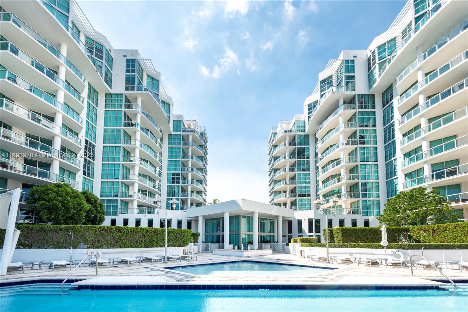 THE ATRIUM AT AVENTURA CO - Residential