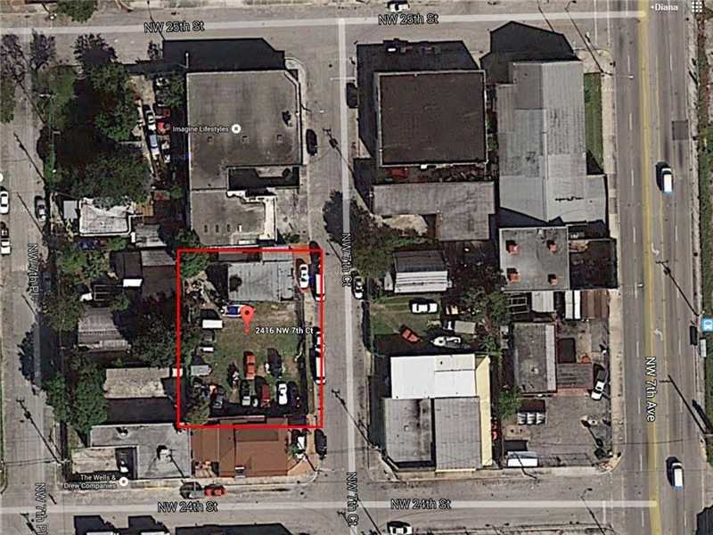 Over 10,800 Sq Ft lot in desirable West Wynwood/Design District area. Centrally located just north of Downtown Miami. Currently has a 4 unit multifamily building generating $2,600 per month. 3 adjoining lots beings sold together.