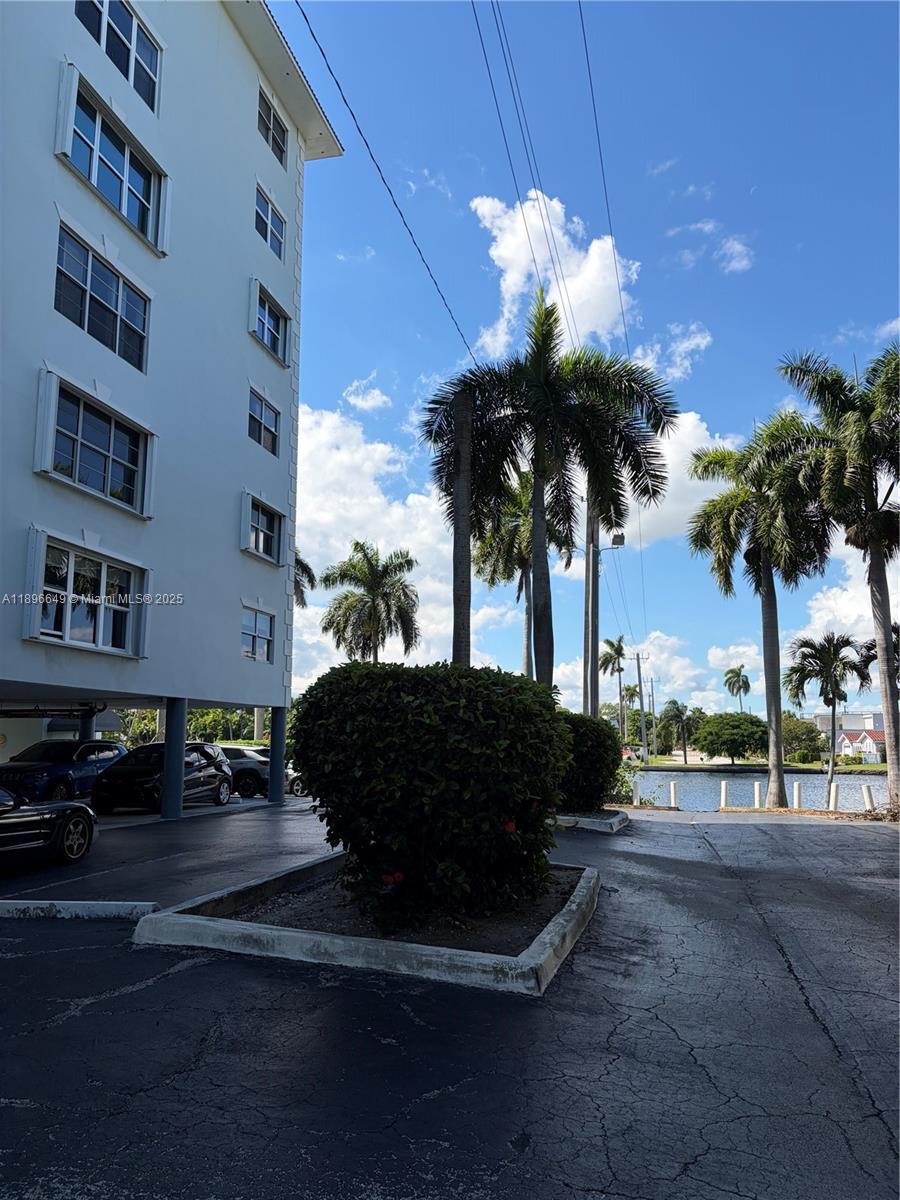 MIDDLE RIVER TOWER CONDO - Residential Lease