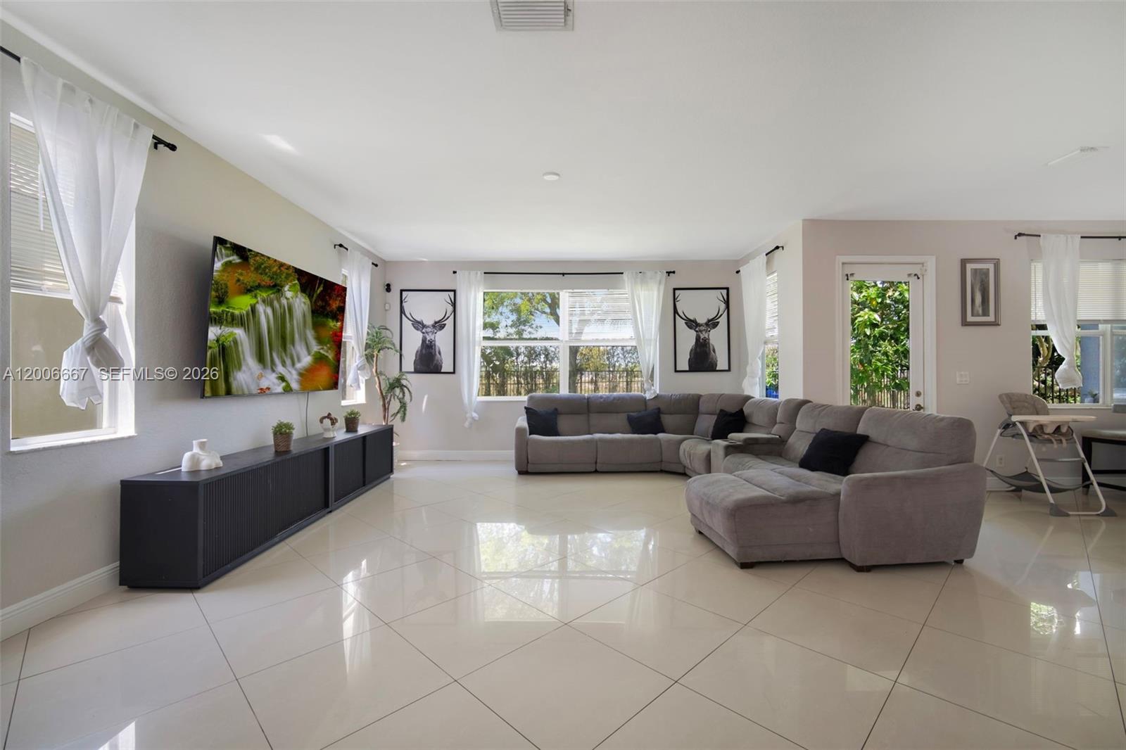 THOUSAND OAKS - Residential