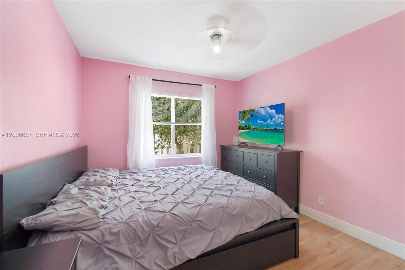 THOUSAND OAKS - Residential