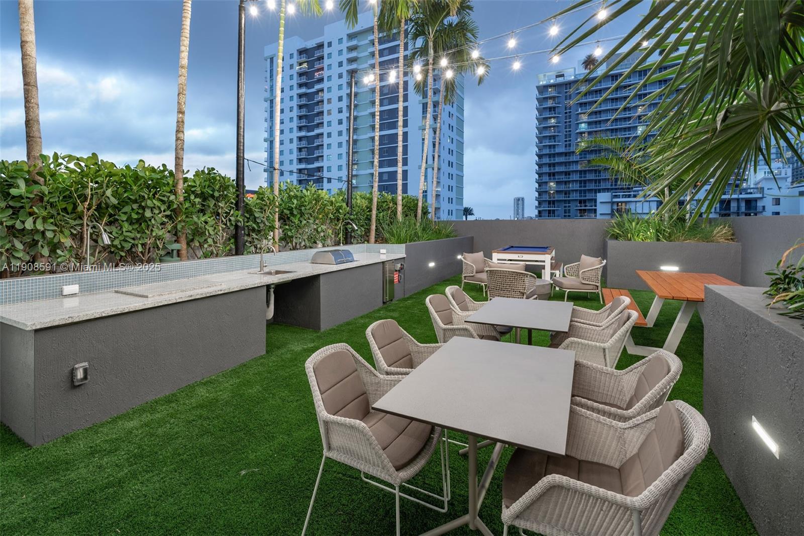 MIAMI HEIGHTS - Residential Lease