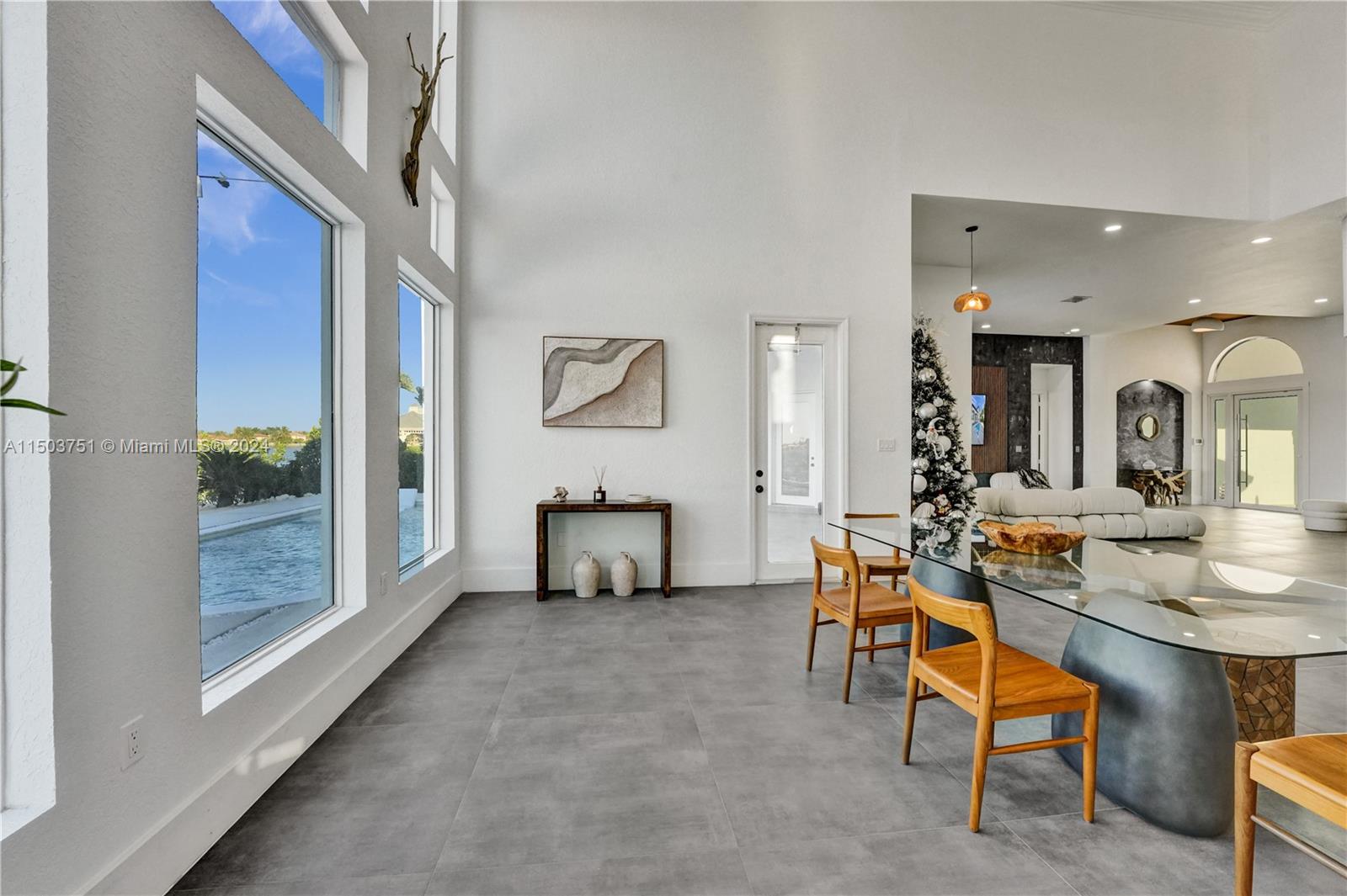 HARBOUR LAKES ESTATES - Residential