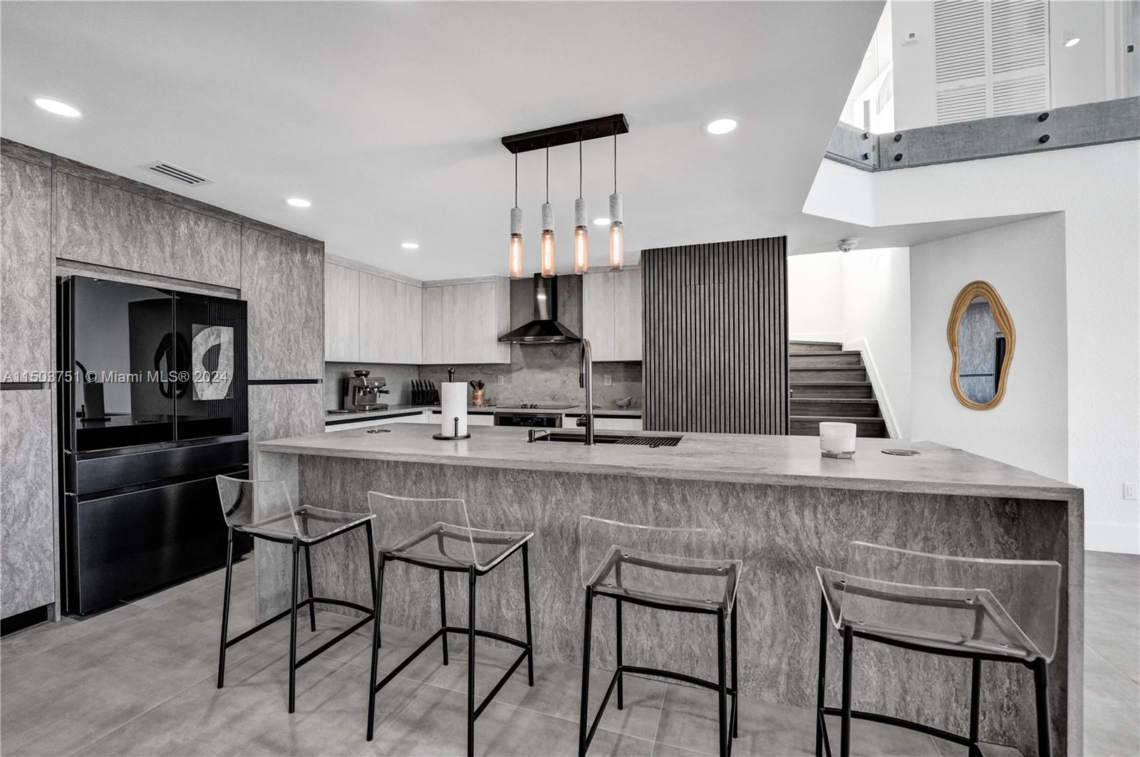 HARBOUR LAKES ESTATES - Residential