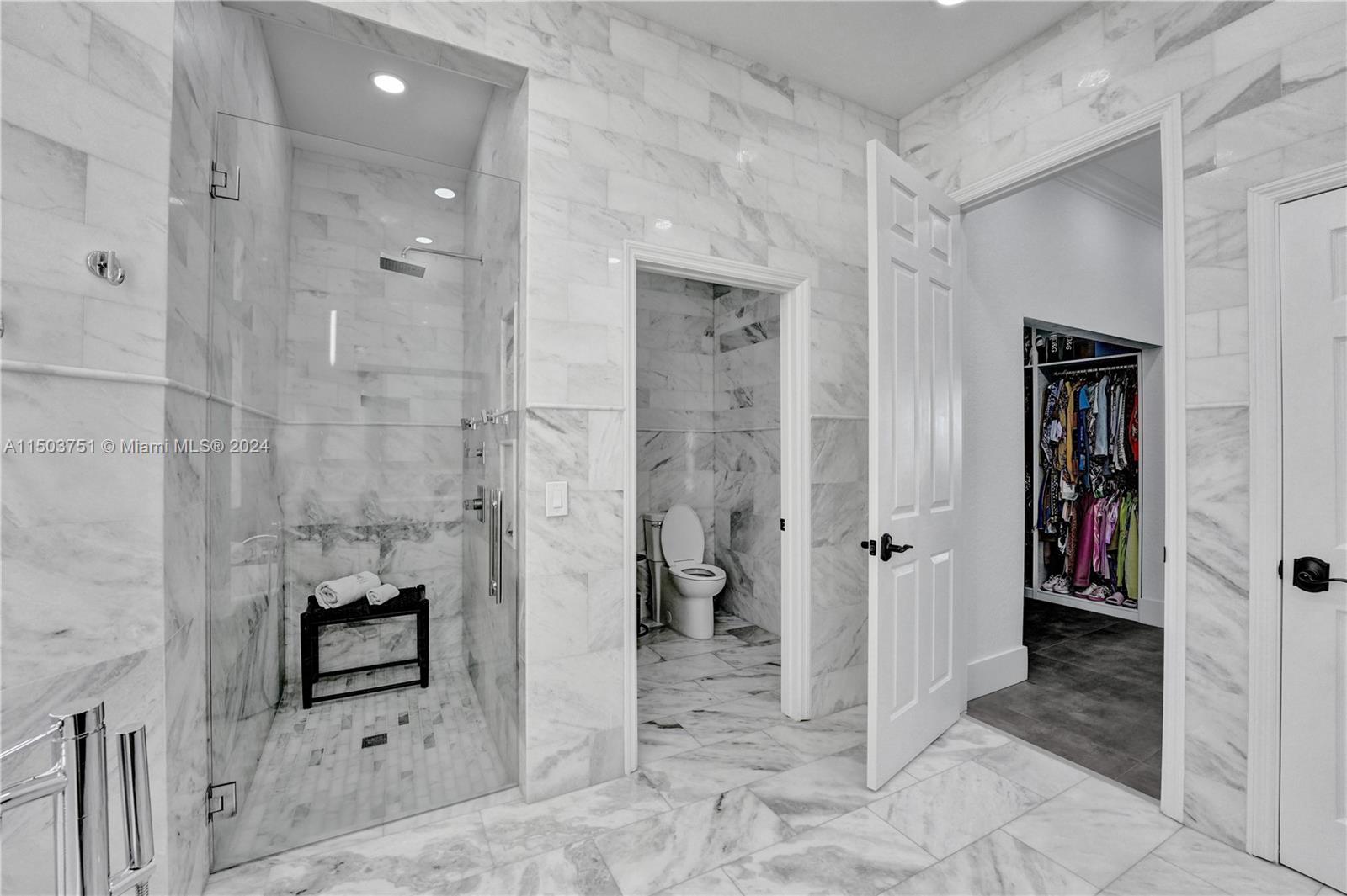 HARBOUR LAKES ESTATES - Residential